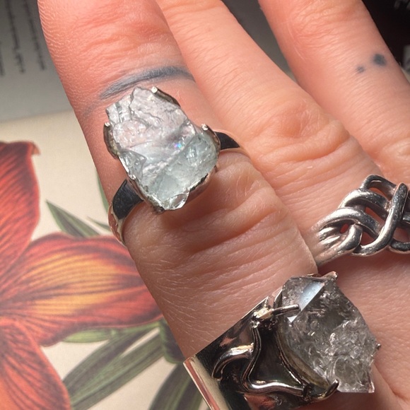 Sterling Rough Aquamarine size 8 silver prong ring - Picture 4 of 6